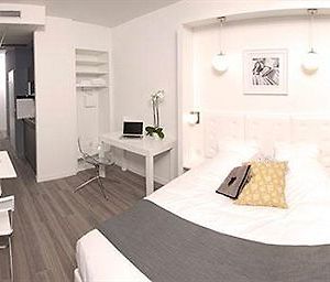 CALM Appart'&Hostel
